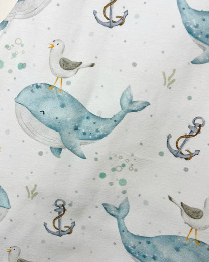 [012] VORBESTELLUNG Eigenproduktion Wale weiß 0,5m